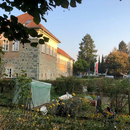 Galapagos アパート